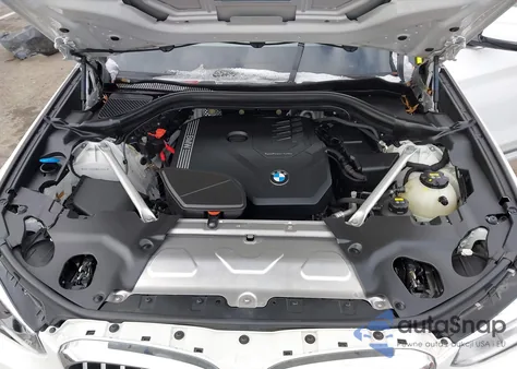 2021 BMW X3 Sdrive30I z USA, uszkodzony, nr VIN 5UXTY3C04M9E22004